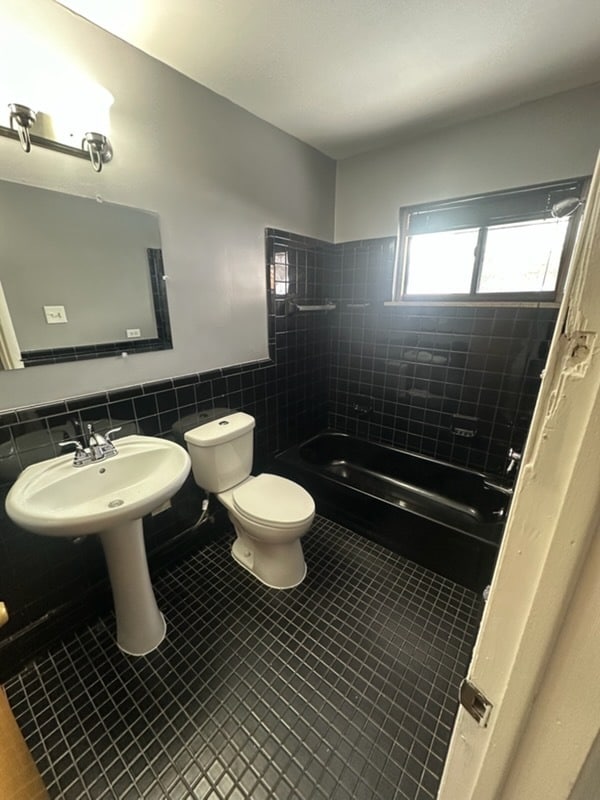 Photo - Schoenherr Unit 1N