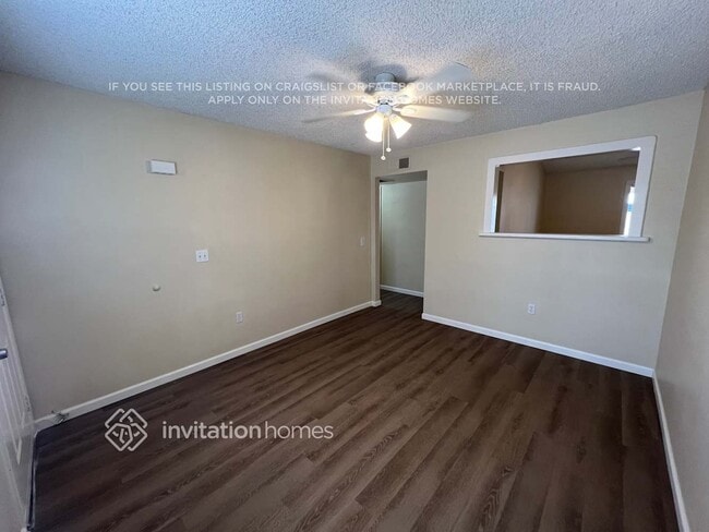 Photo - 2853 E Escondido Ave
