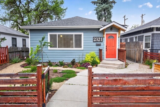 Building Photo - Beautiful 1930's 2bd/2ba Bungalow in Boise's Historic North End