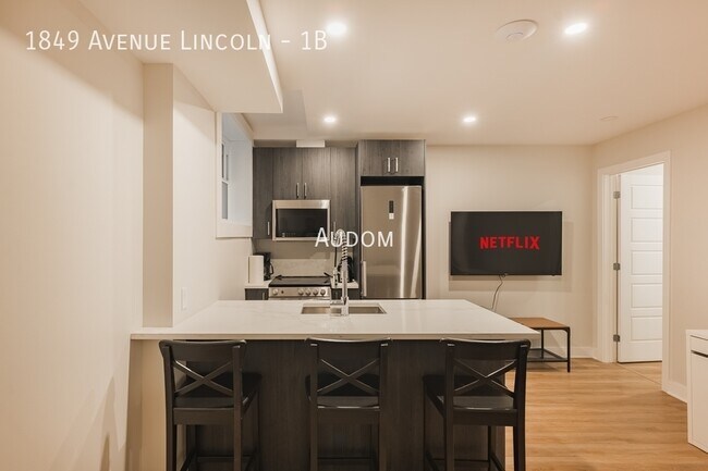 Photo - 1849 Av. Lincoln Unité 1B