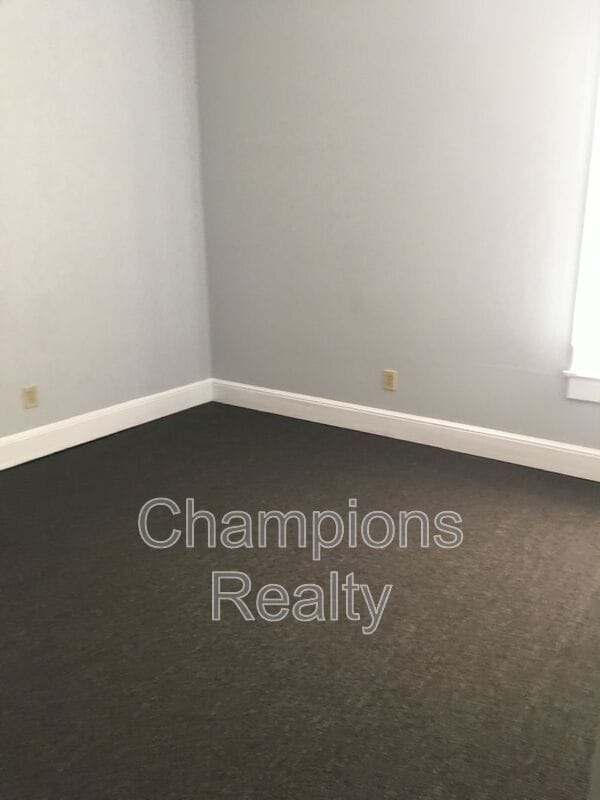 Photo - 1540 14th Ave Unit Apt B