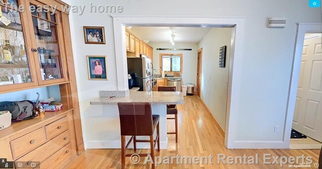 Building Photo - 18 Bond St Unit 3