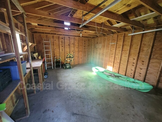 Photo - 1364 Jenifer St