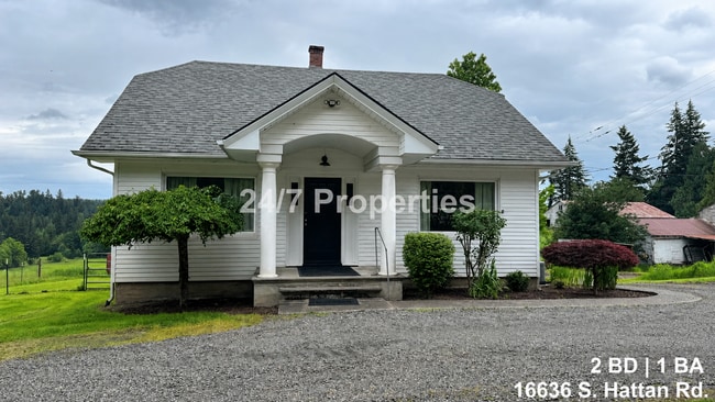 Photo - 2BD | 1BA Farmhouse with Garage, Shop, Sauna! - Oregon City