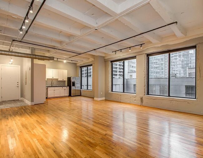 Photo - 917 Main St Unidad 755.066