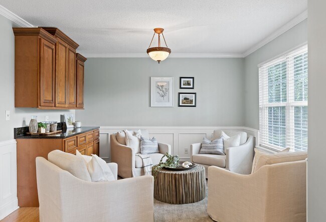 Photo - Beautiful 4 bedroom 2.5 bath home with lawncare, internet and security system included in rent