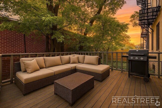 Building Photo - Stylish 3 Bed / 2 Bath in Prime Ridgewood ... Rental