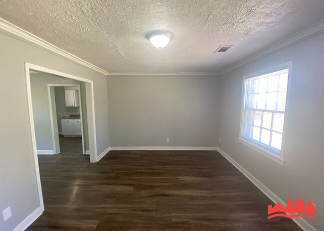 Photo - 2302 Alameda Ave