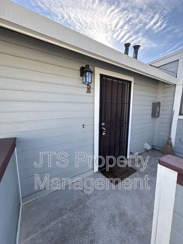 Photo - 7417 Auburn Oaks Ct Unit R