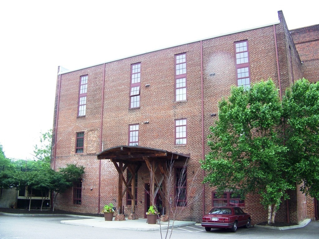 -- AVAILABLE AUGUST 8TH -- 2 BR / 2 BA Spe... - -- AVAILABLE AUGUST 8TH -- 2 BR / 2 BA Spe...