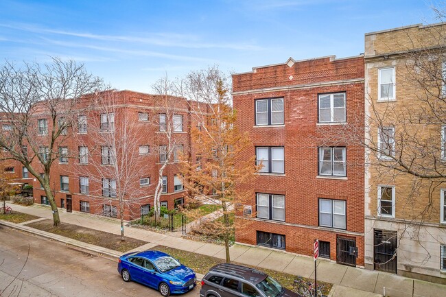 Building Photo - 851-59 W. Cornelia Rental