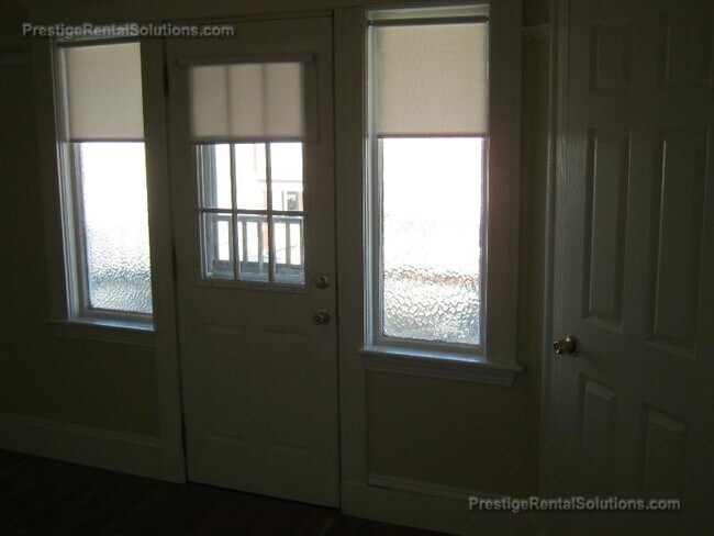 Photo - 21 Roseclair St