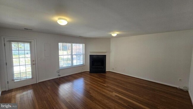 Photo - 4105 Hazelwood Ct