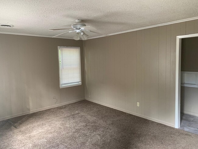 Photo - 3054 Coleman Ave