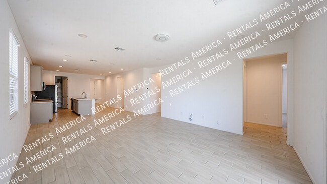 Photo - 15689 W Woodlands Ave