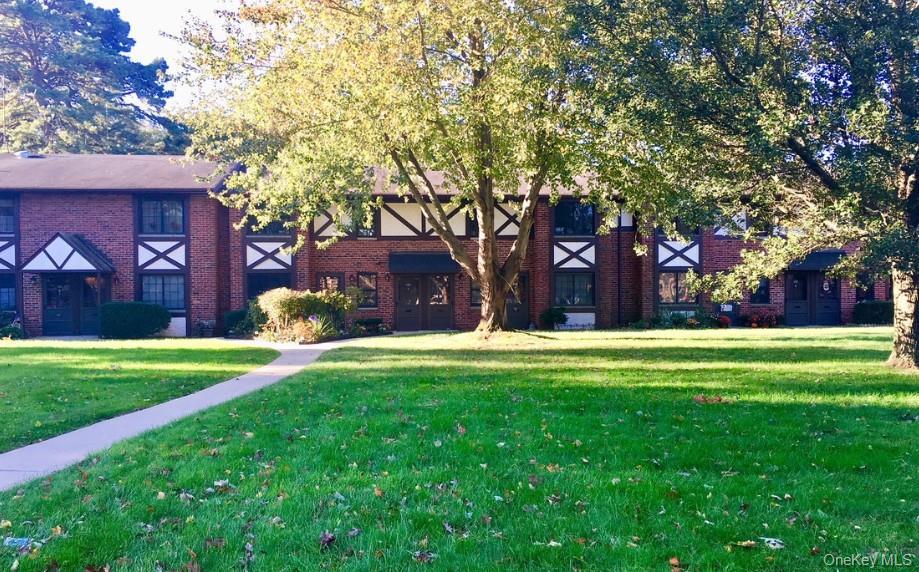 Photo - 85 Newbrook Ln