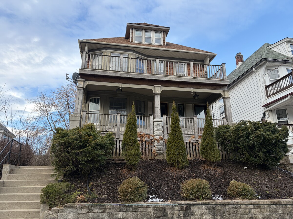 Photo - 3563 N Maryland Ave