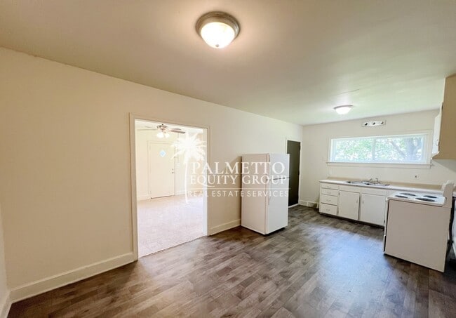 Photo - 405 Richardson Ave Unit A