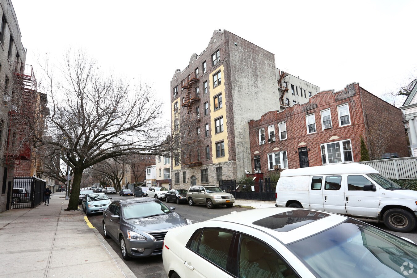 45 Marble Hill Ave - 45 Marble Hill Ave Apartments