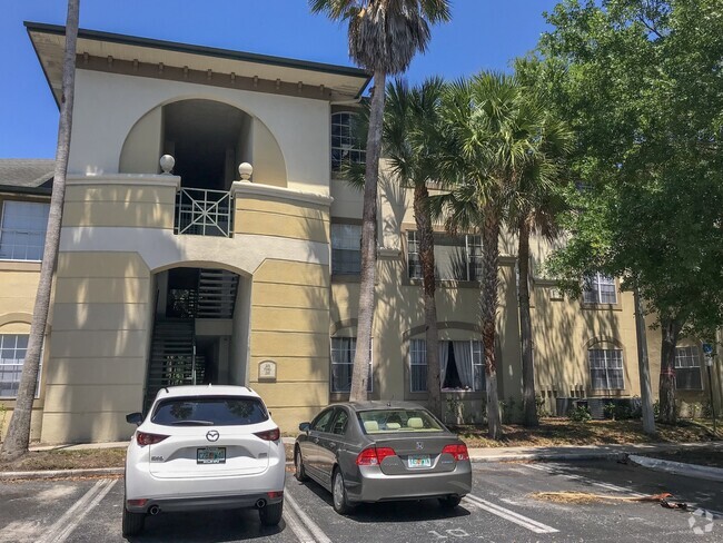 Building Photo - 3 Bedroom Condo For Rent in Tampa Palms!