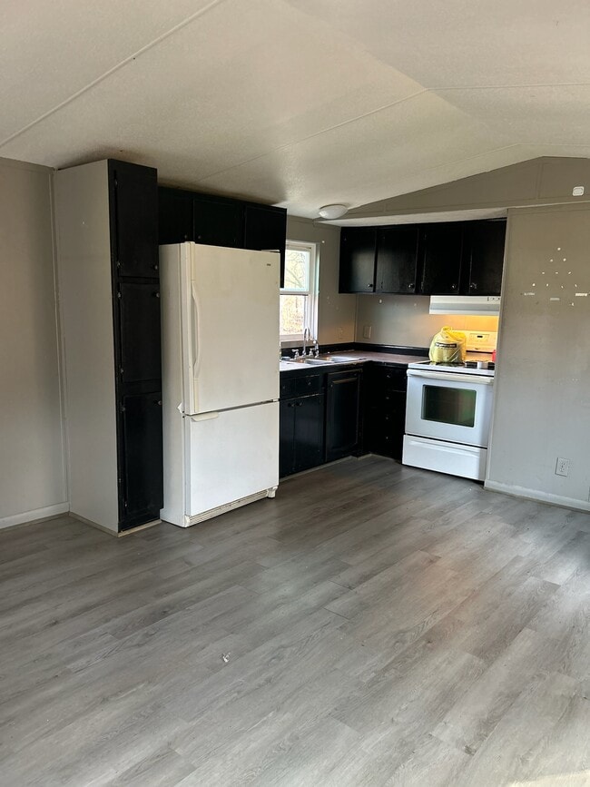 Photo - 719 Barren Hollow Rd