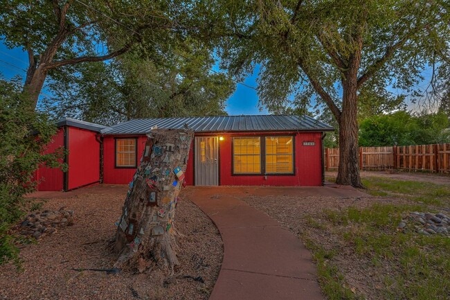 Building Photo - 2708 Campbell Rd NW