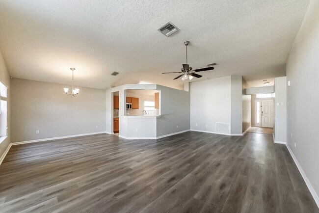 Photo - 10302 Soaring Eagle Dr