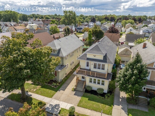 Photo - 33 Harding Rd Unit Upper