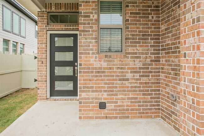 Photo - 10465 Wild Rice