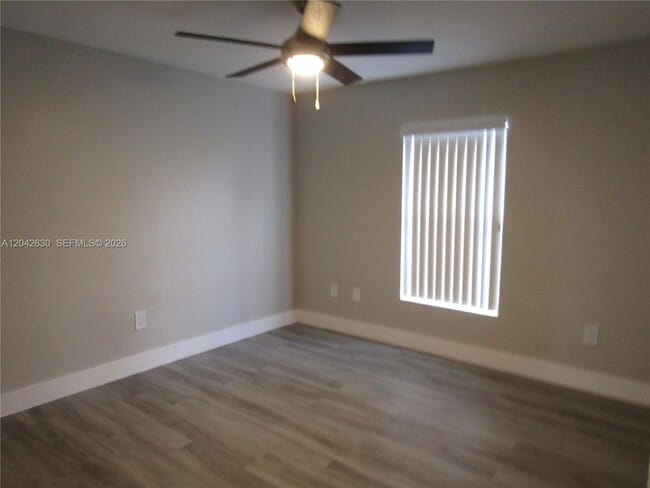 Photo - 2703 Ansel Ave S Unidad 2703