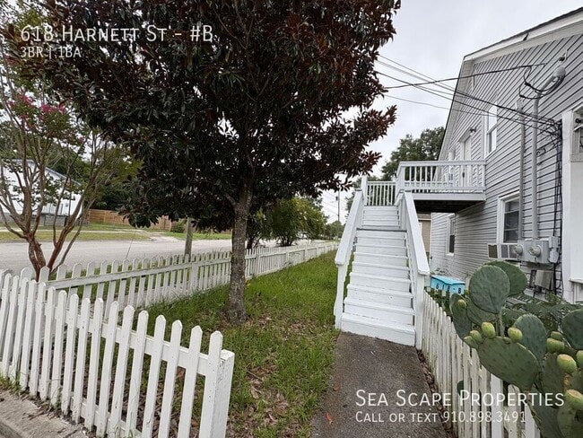 Building Photo - 618 Harnett St Unit #B Rental