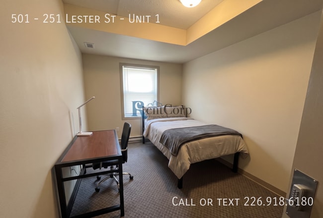 Building Photo - 251-251 Lester St Unit 1