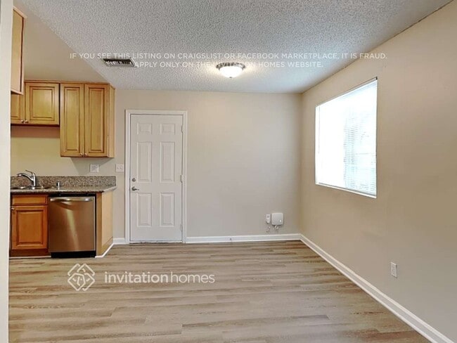 Photo - 4038 Hale St