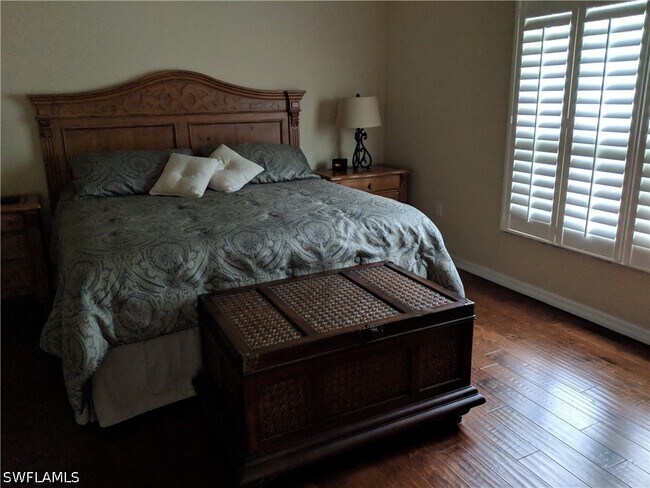 5660 Northboro Dr Unit 202