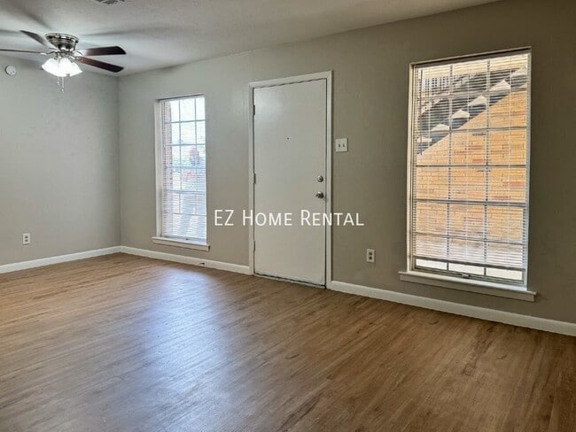 Photo - 2101 6th Ave N