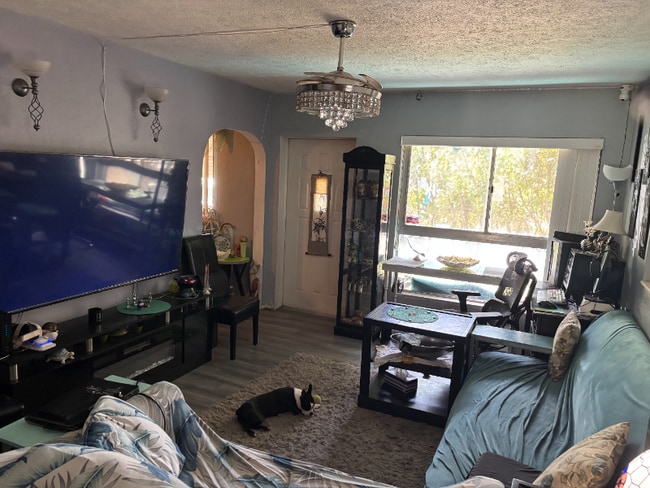 Photo - 6423 34th Terrace N
