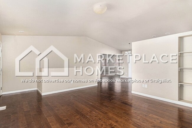 Photo - 147 S Golfwood Dr W