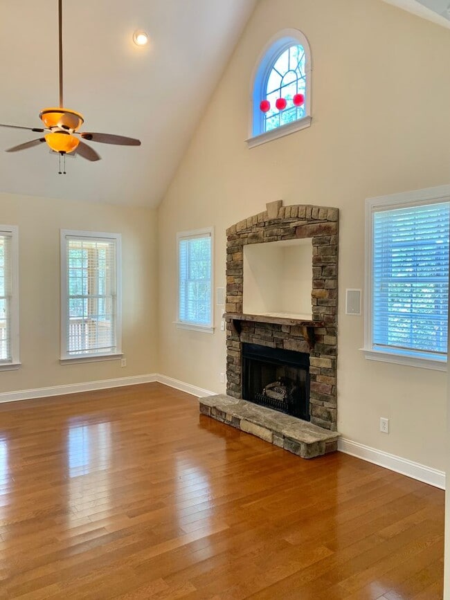 Photo - Great Home in Gated Community with Bonus R...