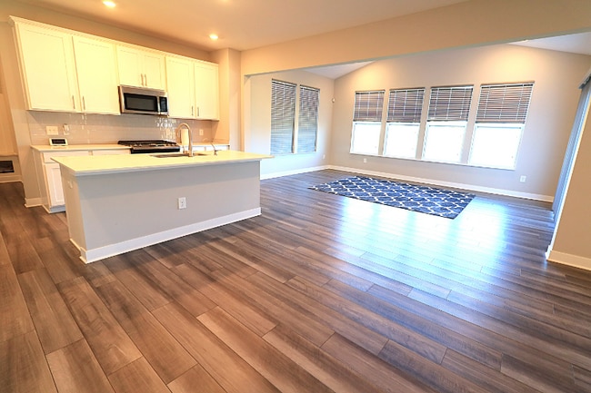 Photo - 3121 Emmaline Dr