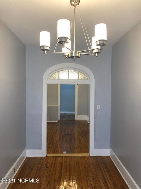 Photo - 605 SE 3rd St