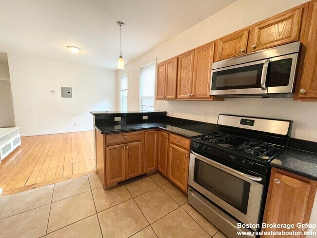 Building Photo - 56 Delle Ave Unit 2 Rental
