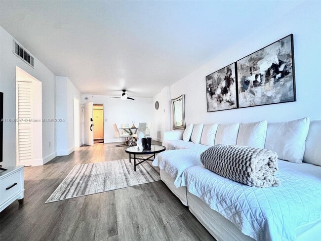 Photo - 400 Kings Point Dr Unidad 1224