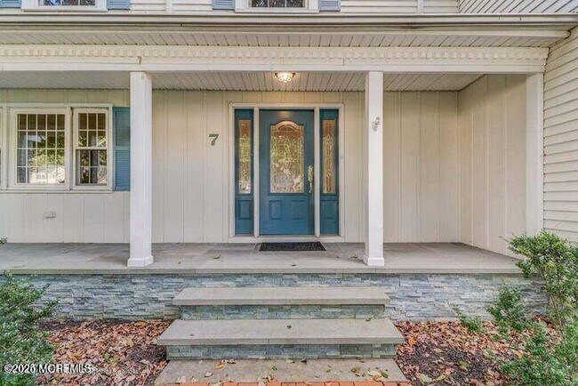 7 Woods Rd