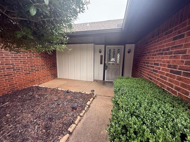 Photo - 405 Partridge Ln