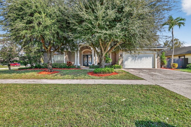 Building Photo - 1500 Firethorn Dr