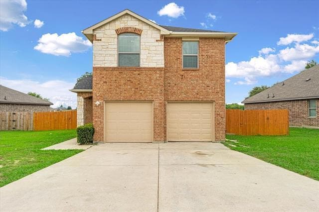 Building Photo - 710 Woodcrest Dr