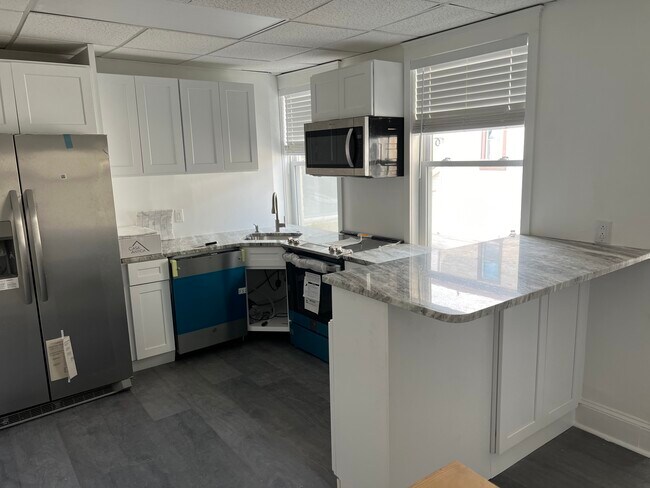 New Kitchen with Quartz countertops and new appliances - 425 York Rd Apartments Unit 425 York Rd 2nd Floor