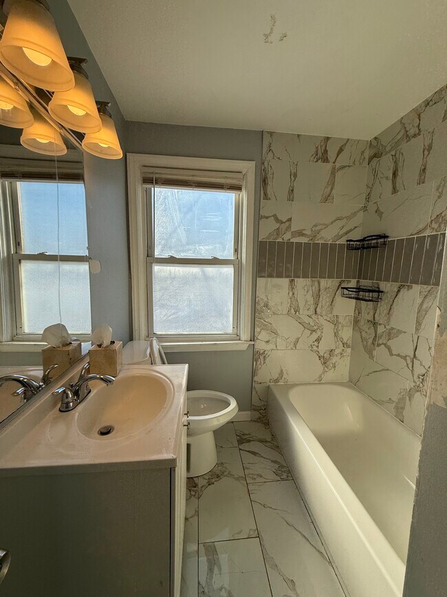 Photo - 613 S Beechfield Ave