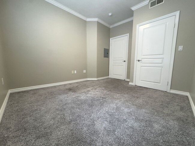Photo - 3237 Watermarke Pl