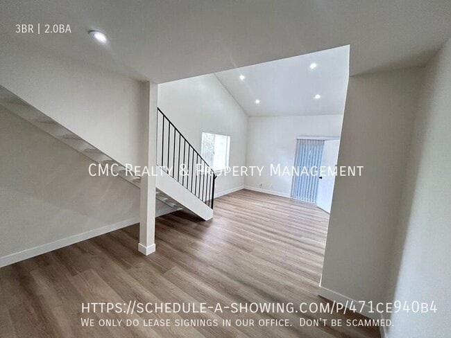 Photo - 1580 Park Ave